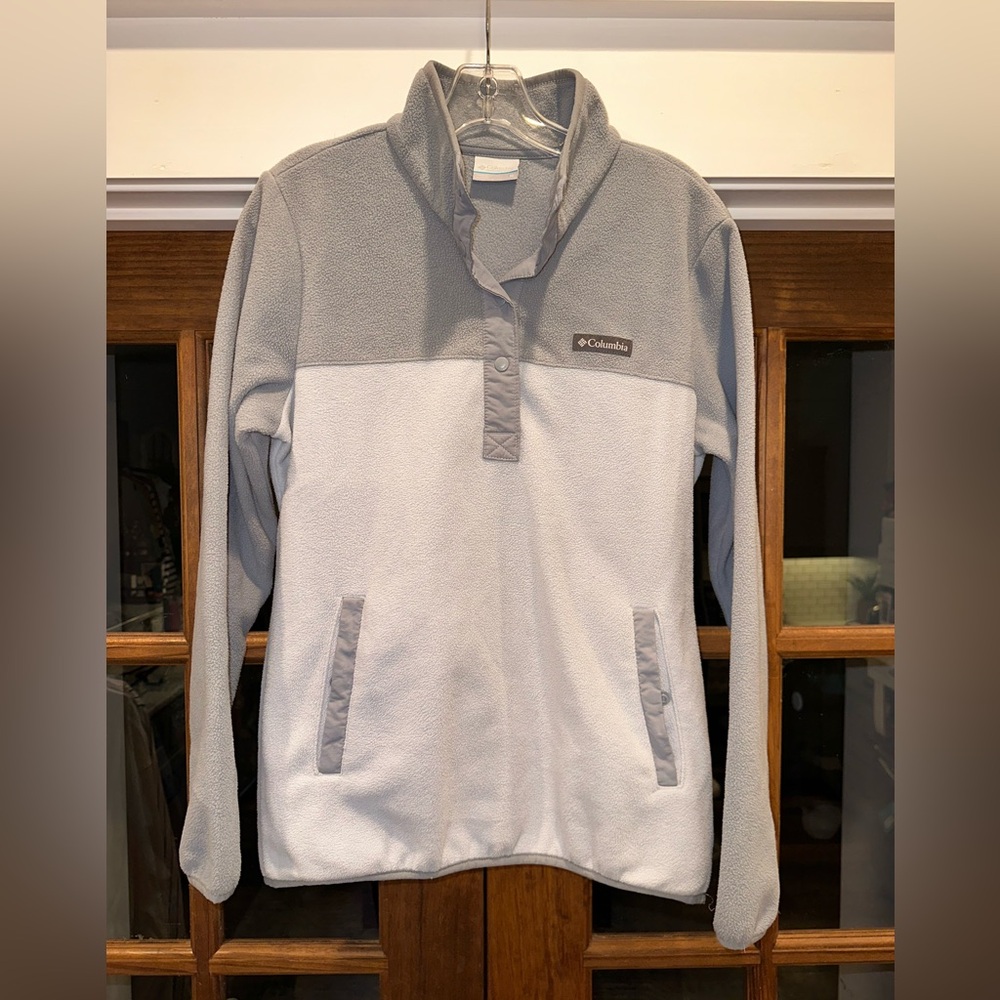 EUC Columbia Size‎ Medium Women's Two-Tone Gray Fleece Pullover - Picture 2 of 10
